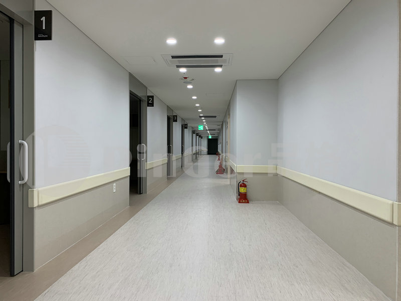 Hospitais montaram proteção de parede de PVC